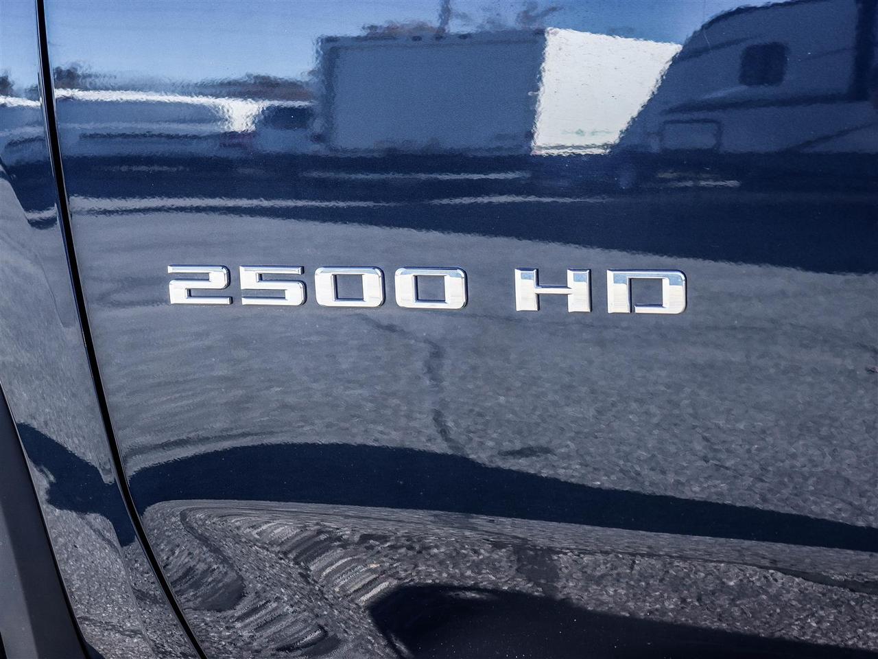 2022 Chevrolet Silverado 2500 LT Crew Cab Photo