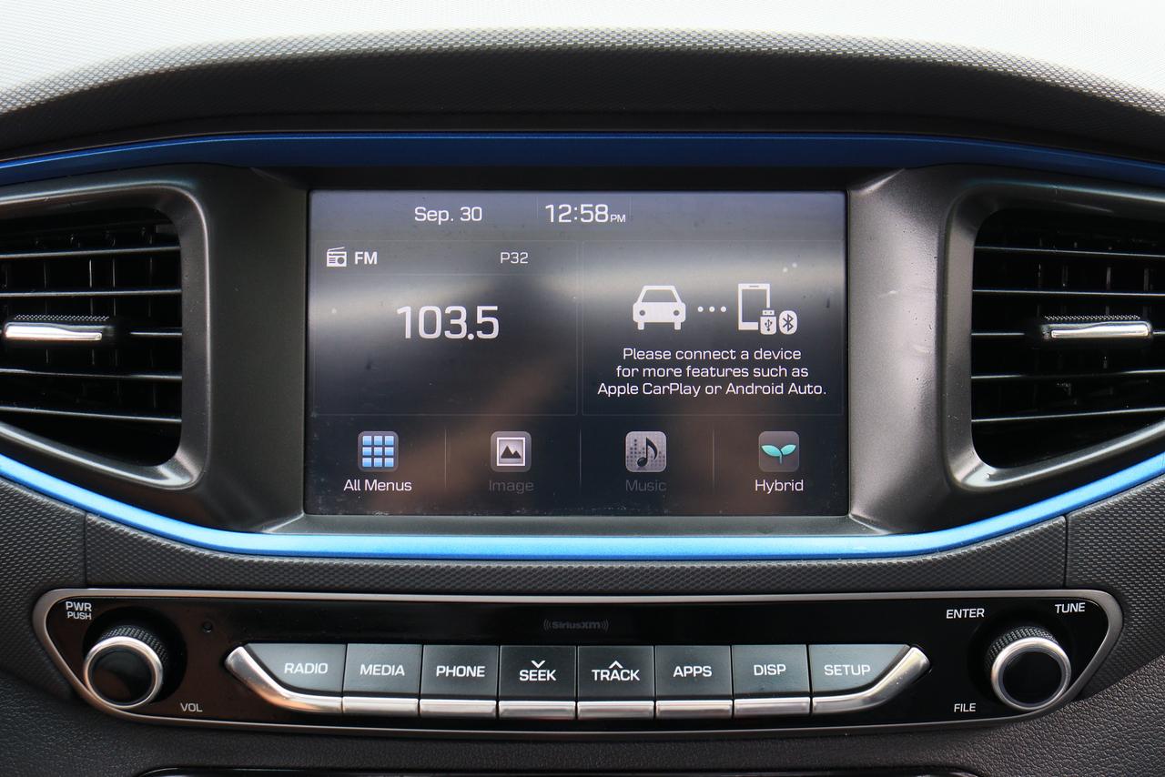 2017 Hyundai IONIQ SE | Hybrid | Sunroof | Cam | CarPlay | Very Clean Photo24
