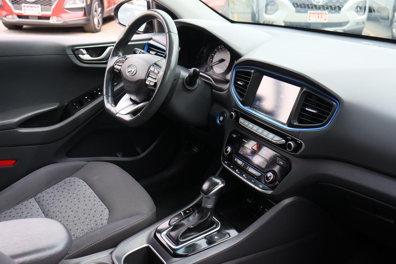 2017 Hyundai IONIQ SE | Hybrid | Sunroof | Cam | CarPlay | Very Clean Photo