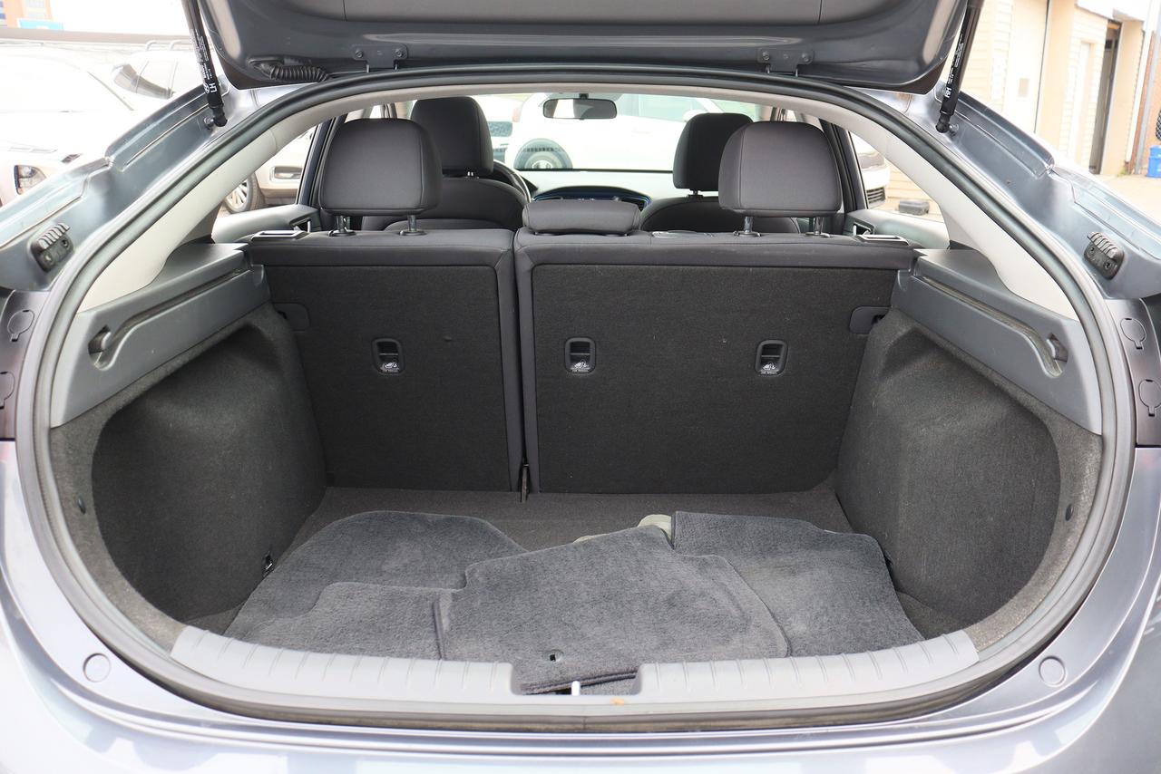 2017 Hyundai IONIQ SE | Hybrid | Sunroof | Cam | CarPlay | Very Clean Photo