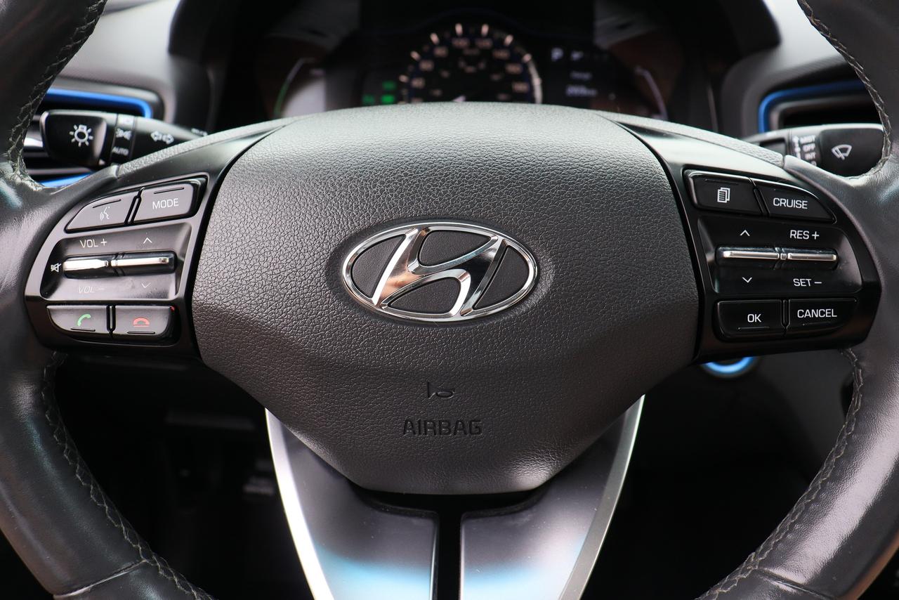 2017 Hyundai IONIQ SE | Hybrid | Sunroof | Cam | CarPlay | Very Clean Photo22