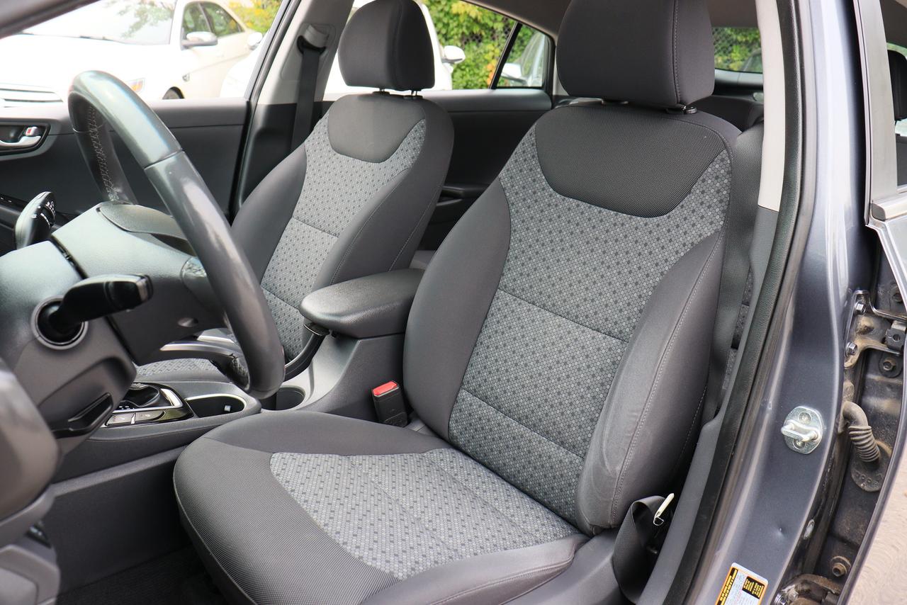2017 Hyundai IONIQ SE | Hybrid | Sunroof | Cam | CarPlay | Very Clean Photo29