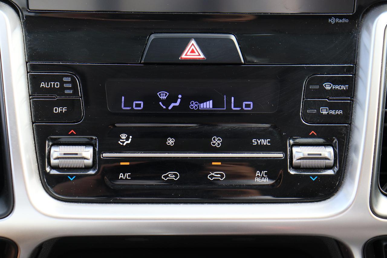 2021 Kia Sorento Premium | AWD | 7 Seater | Cam | CarPlay | Alloys Photo26