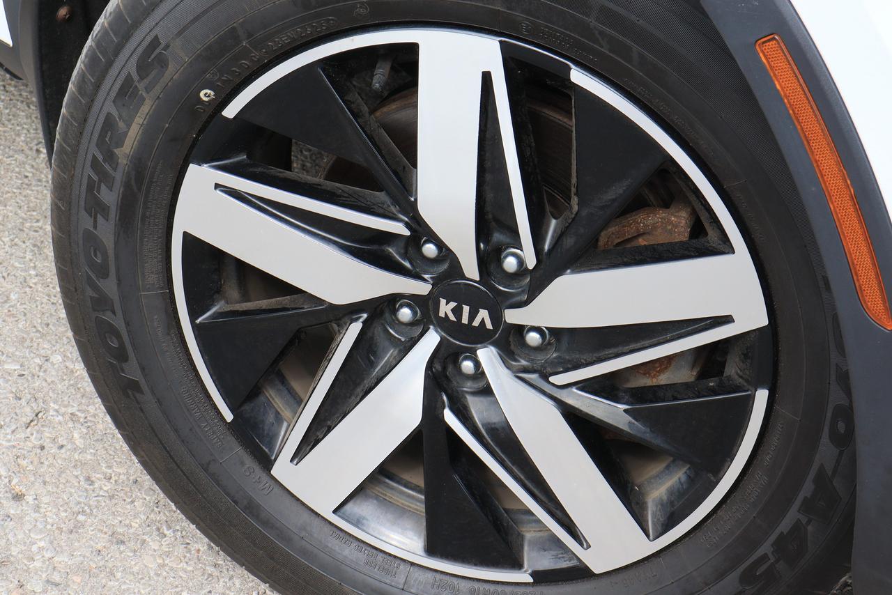 2021 Kia Sorento Premium | AWD | 7 Seater | Cam | CarPlay | Alloys Photo12