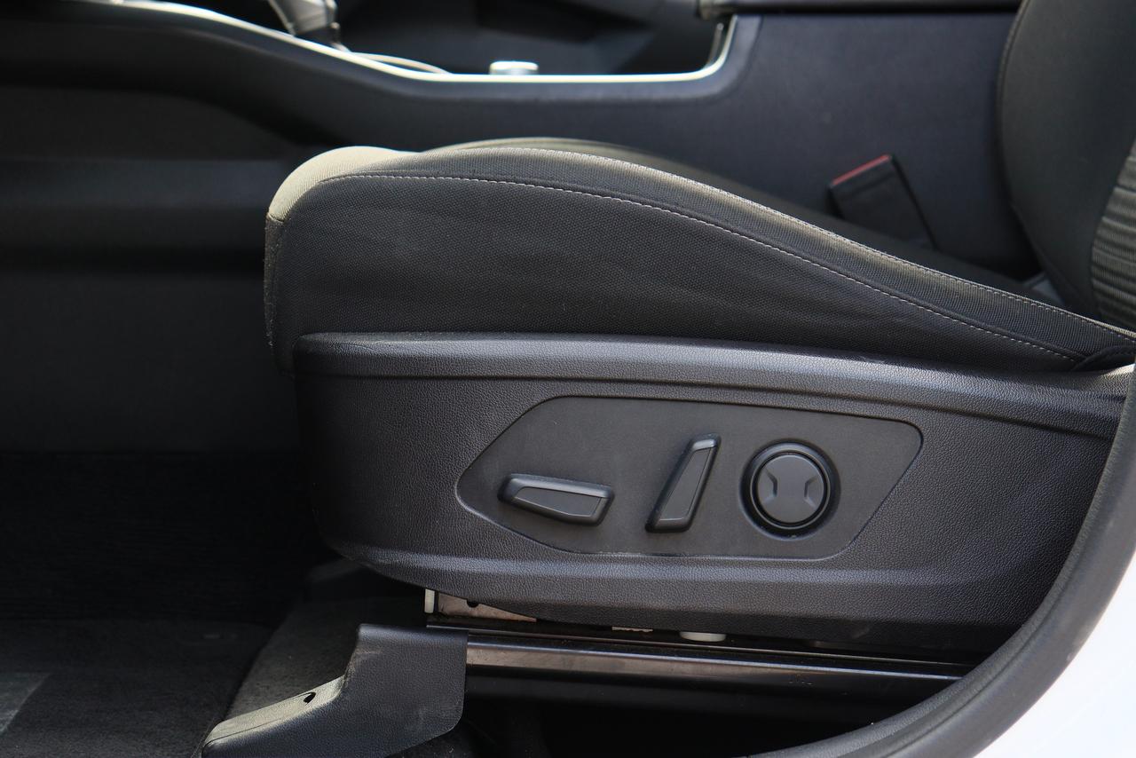 2021 Kia Sorento Premium | AWD | 7 Seater | Cam | CarPlay | Alloys Photo