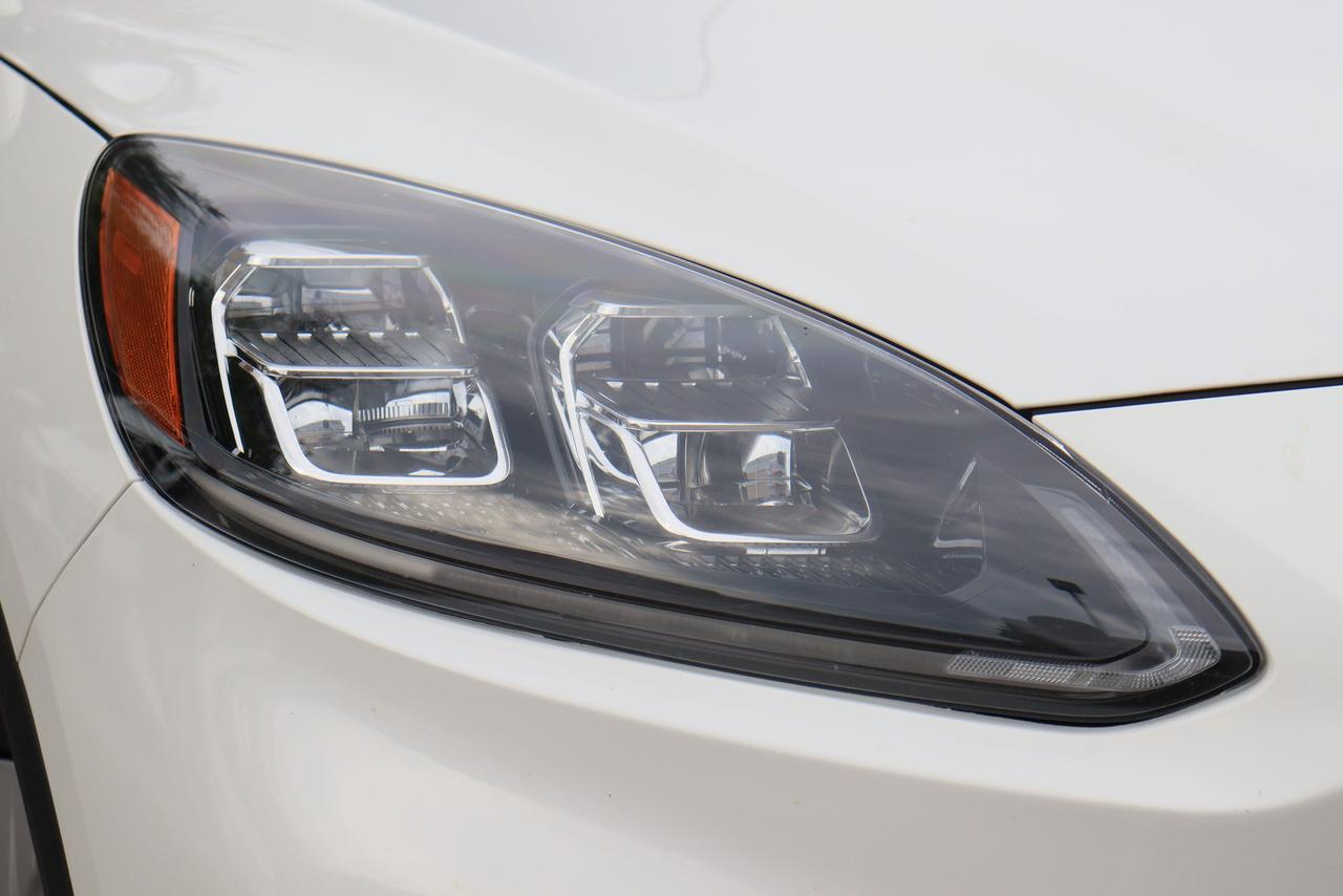 2021 Ford Escape Titanium Hybrid | AWD | Elite Pkg | 1 Owner & More Photo96
