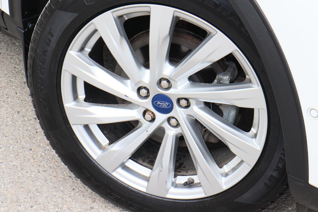 2021 Ford Escape Titanium Hybrid | AWD | Elite Pkg | 1 Owner & More Photo