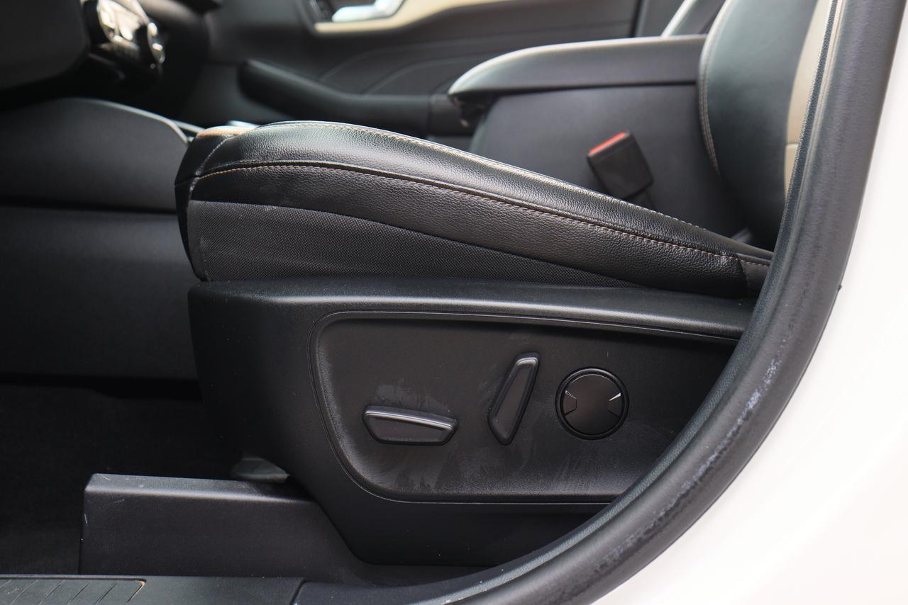 2021 Ford Escape Titanium Hybrid | AWD | Elite Pkg | 1 Owner & More Photo33