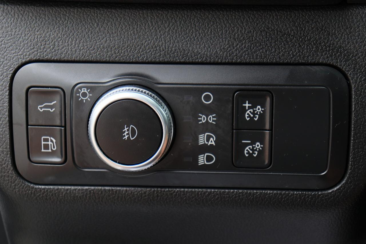 2021 Ford Escape Titanium Hybrid | AWD | Elite Pkg | 1 Owner & More Photo