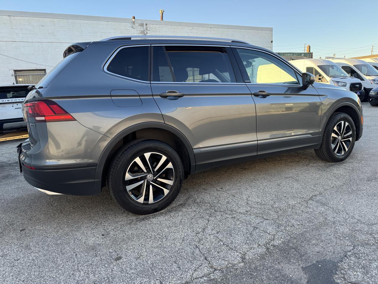 2021 Volkswagen Tiguan United - Photo #4