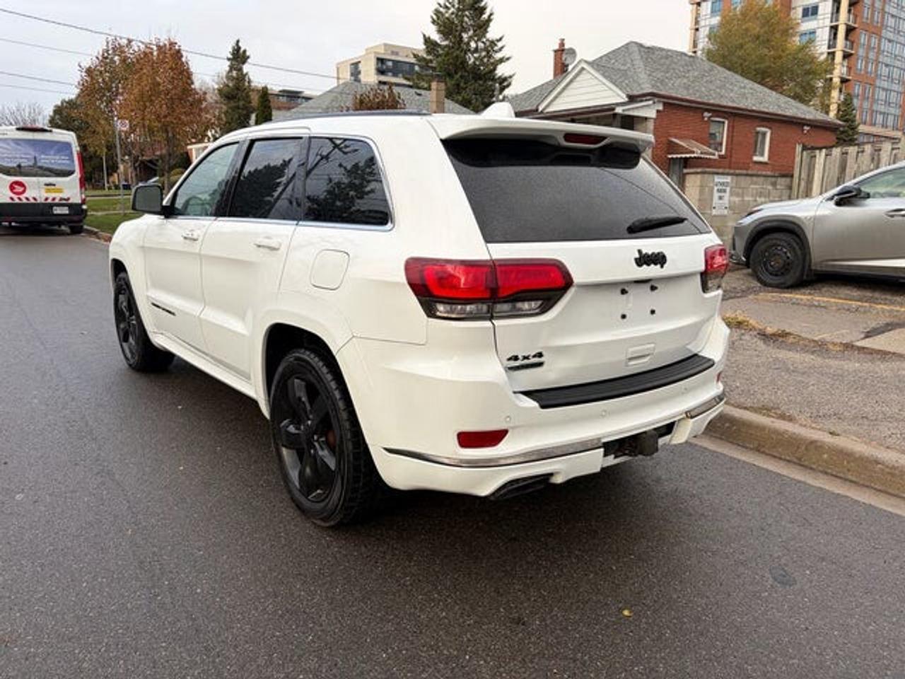2015 Jeep Grand Cherokee Overland Photo