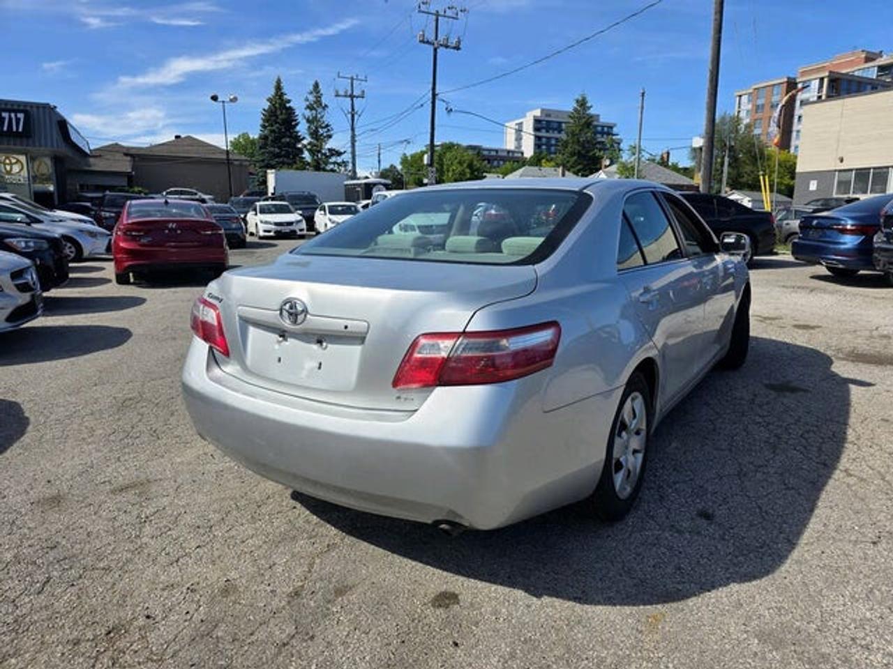 2007 Toyota Camry LE Photo4