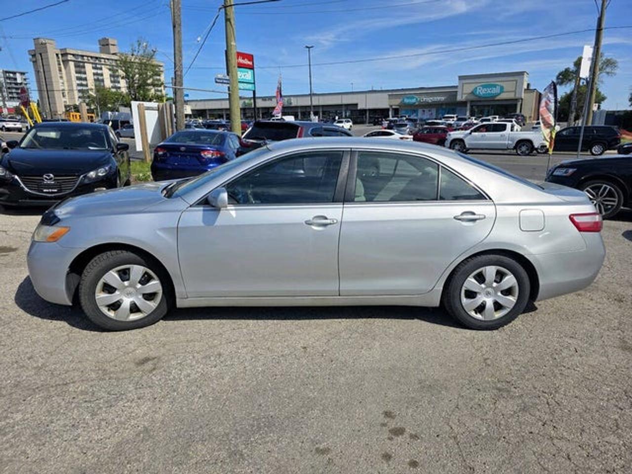 2007 Toyota Camry LE Photo3