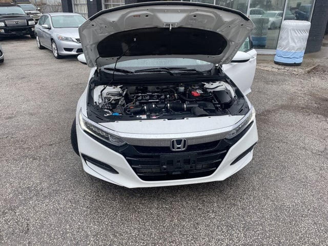 2018 Honda Accord LX Photo