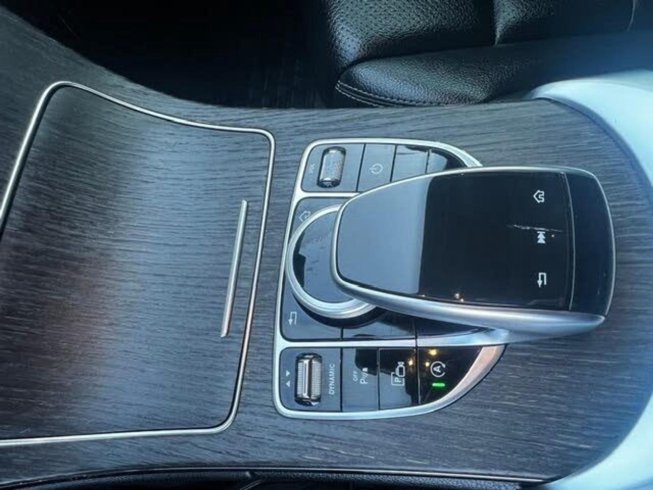 2019 Mercedes-Benz C-Class C300 Photo