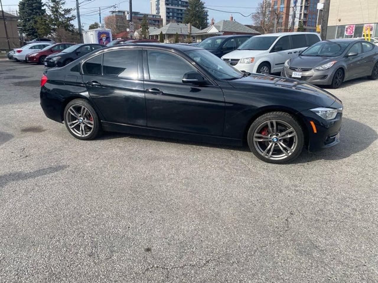 2017 BMW 3-Series 320i xDrive Photo