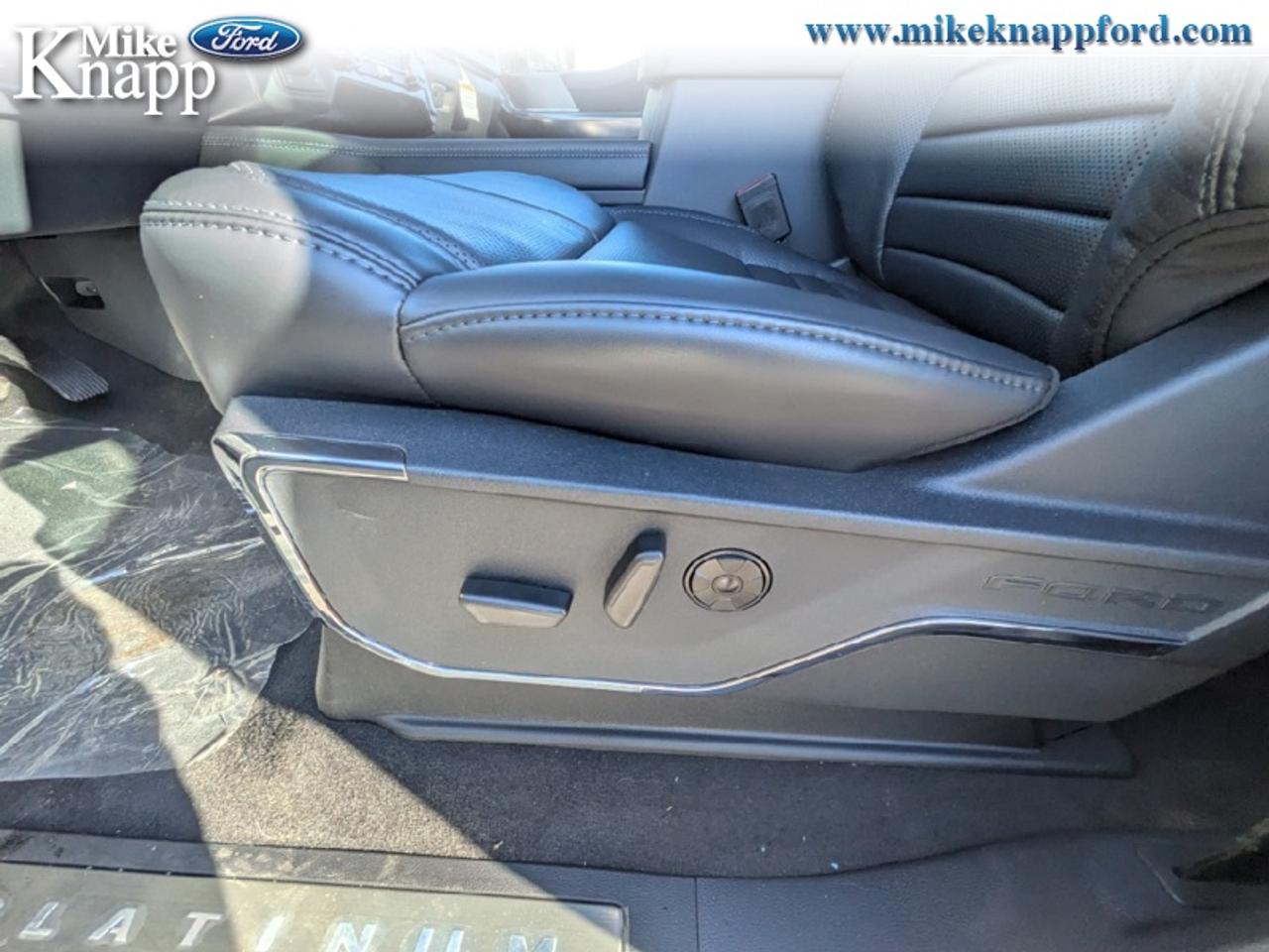 2027 Ford F-350 Super Duty Platinum Photo