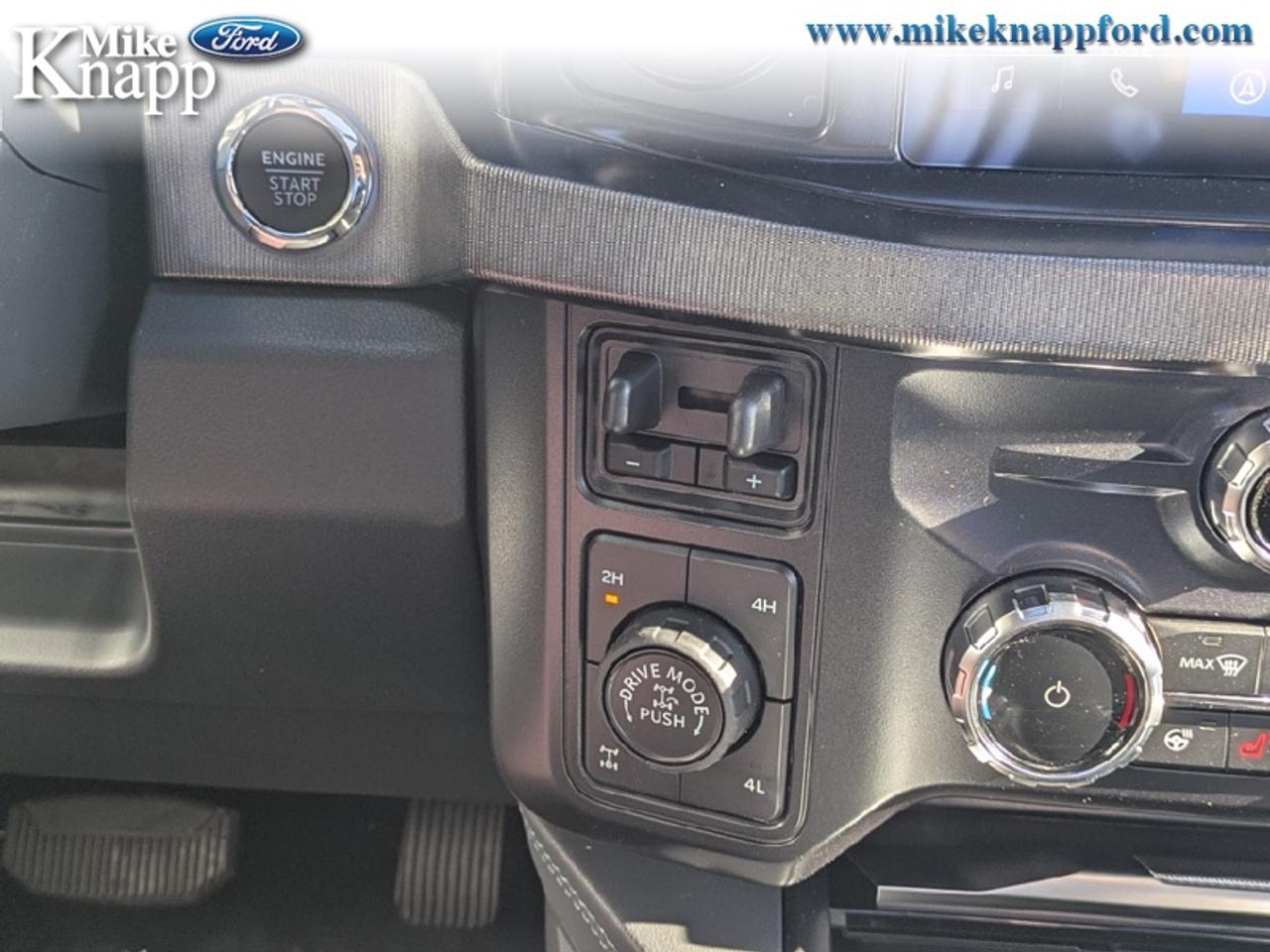 2027 Ford F-350 Super Duty Platinum Photo