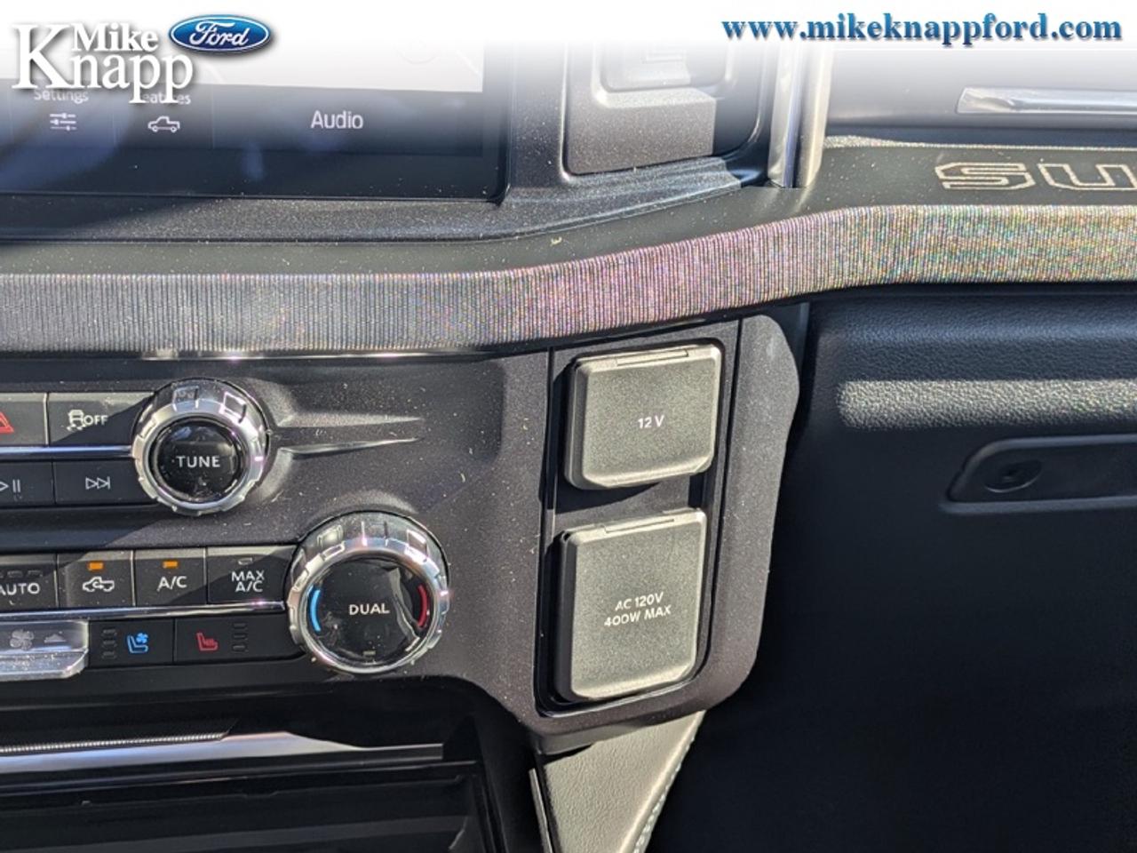 2027 Ford F-350 Super Duty Platinum Photo