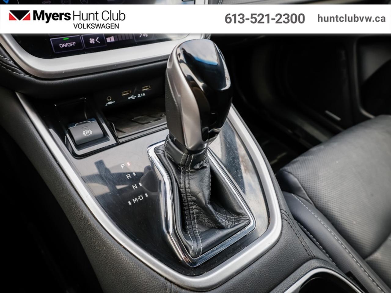 2022 Subaru Outback LIMITED Photo