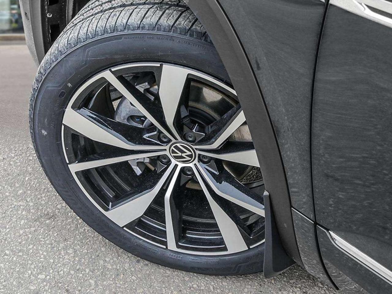 2026 Volkswagen Atlas Cross Sport Execline Photo