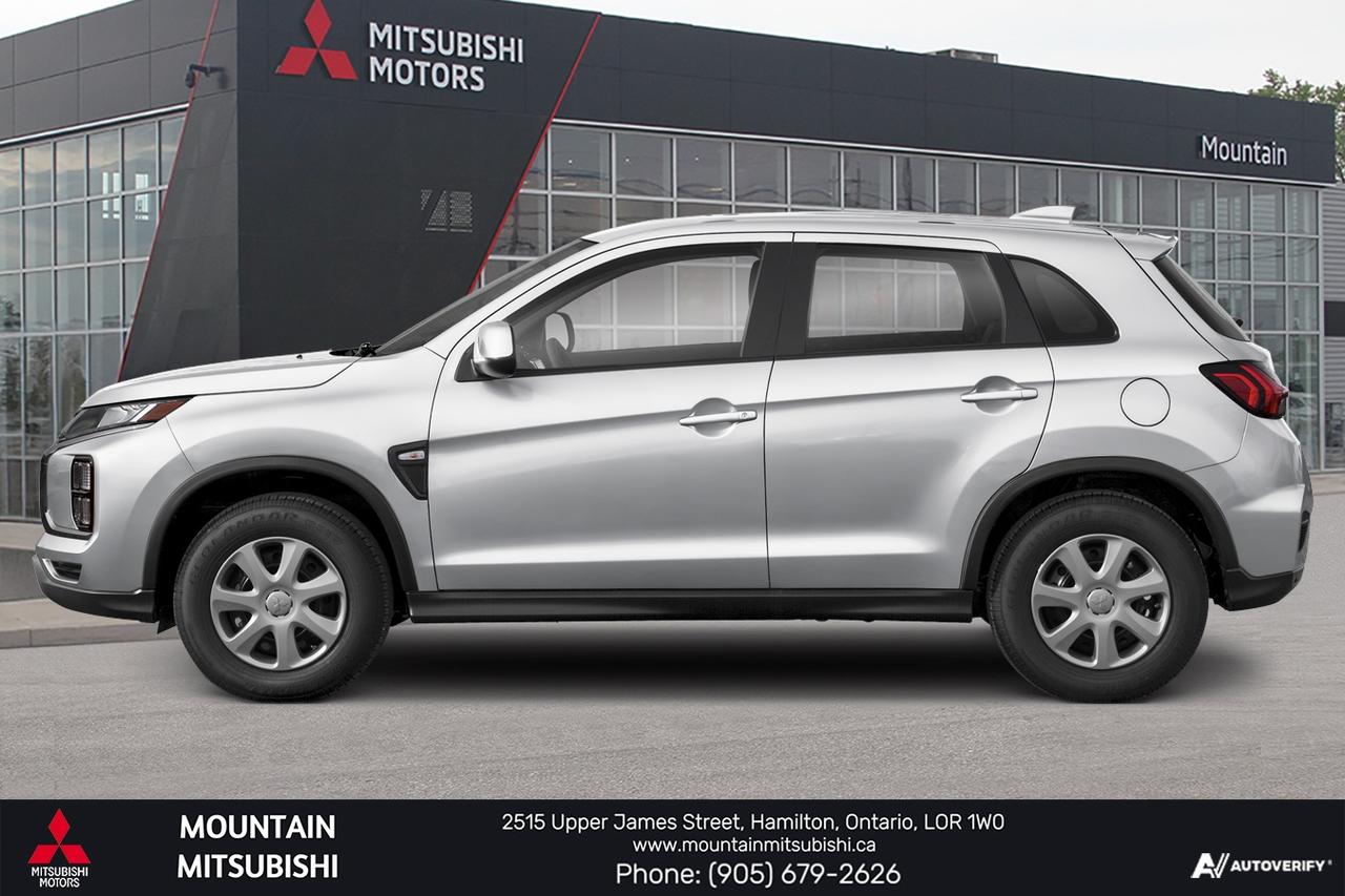 2027 Mitsubishi RVR ES Photo