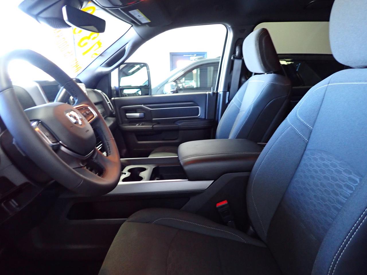 2025 RAM 2500 Big Horn 4WD NAVI *DIESEL* CREW CAB 6'4 BOX Photo