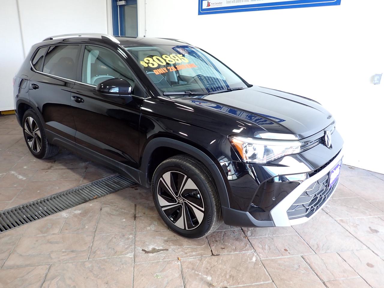 2026 Volkswagen Taos Comfortline 4WD LEATHER NAVI Photo