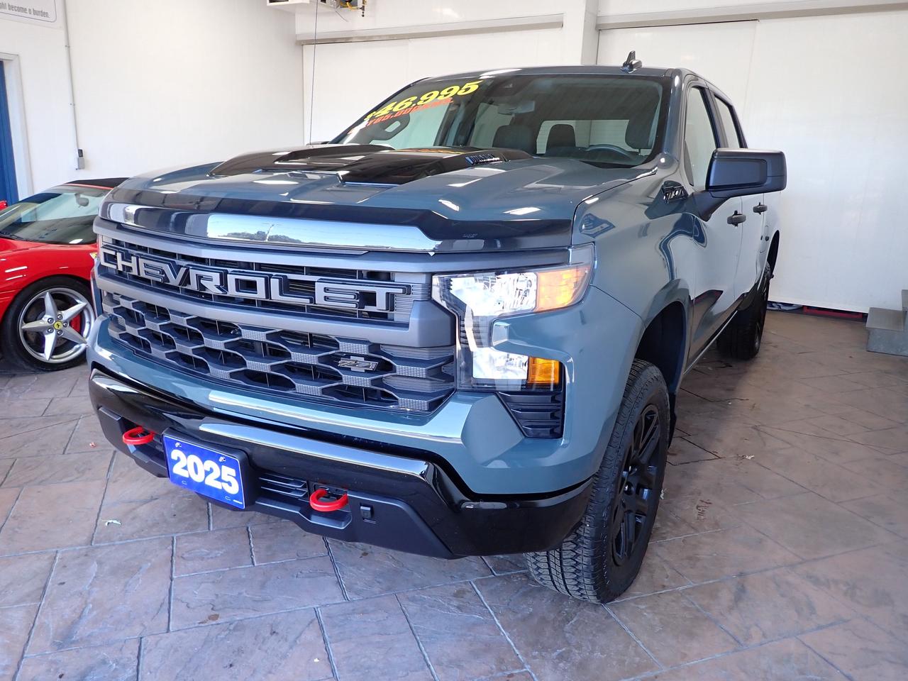 2025 Chevrolet Silverado 1500 Custom Trail Boss 5'8 BOX 4WD *DIESEL* Photo