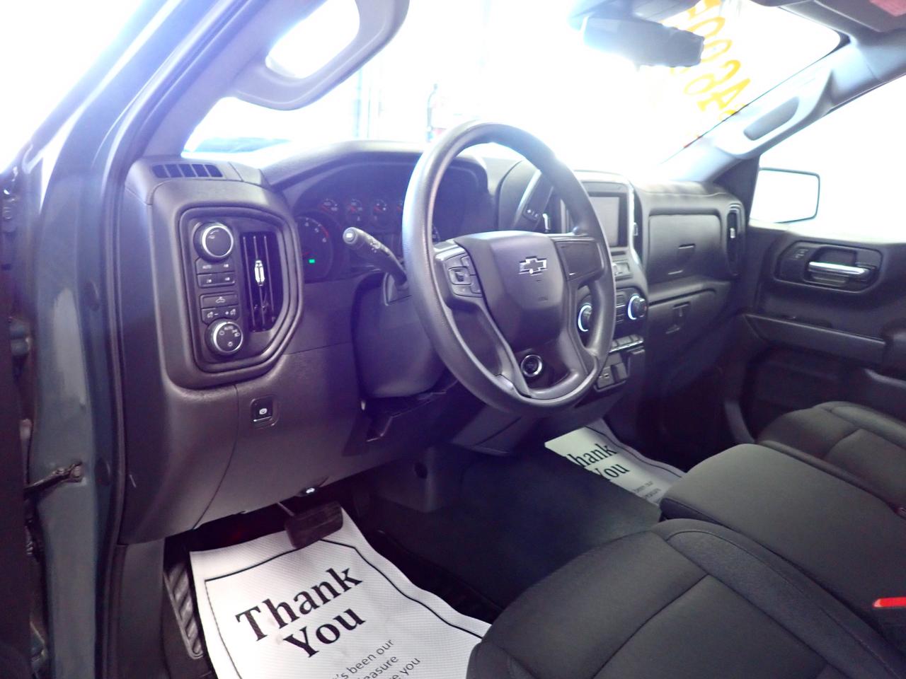 2025 Chevrolet Silverado 1500 Custom Trail Boss 5'8 BOX 4WD *DIESEL* Photo