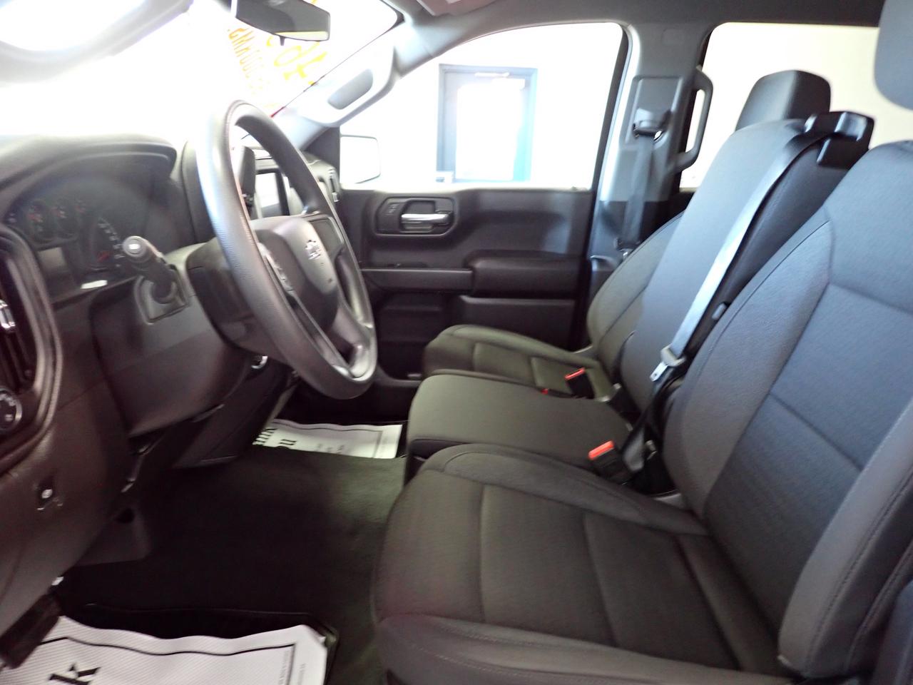 2025 Chevrolet Silverado 1500 Custom Trail Boss 5'8 BOX 4WD *DIESEL* Photo
