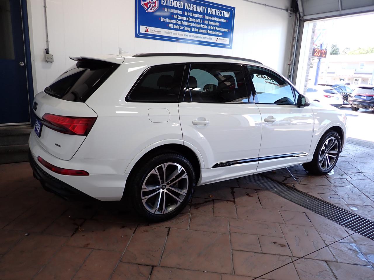 2025 Audi Q7 AWD Premium Luxury LEATHER NAVI SUNROOF 4DR *HYBRID* Photo5
