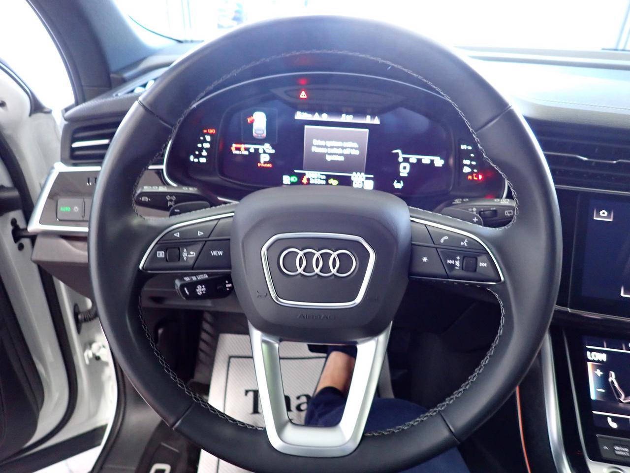 2025 Audi Q7 AWD Premium Luxury LEATHER NAVI SUNROOF 4DR *HYBRID* Photo
