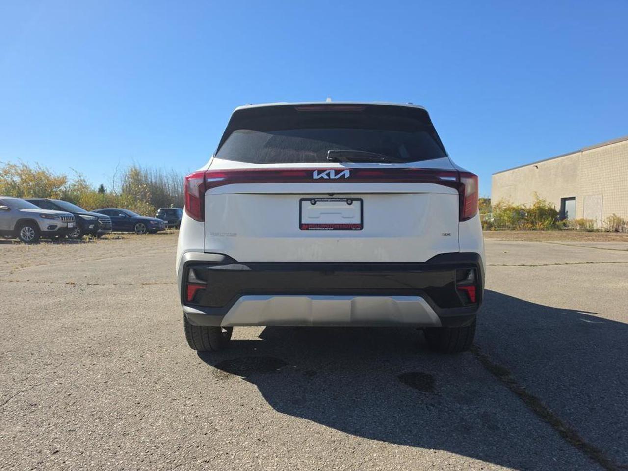 2025 Kia Seltos EX | Clean CarFax | New Front Brakes | Fully Certified | Ontario Vehicle | Leather | Sunroof | Photo4