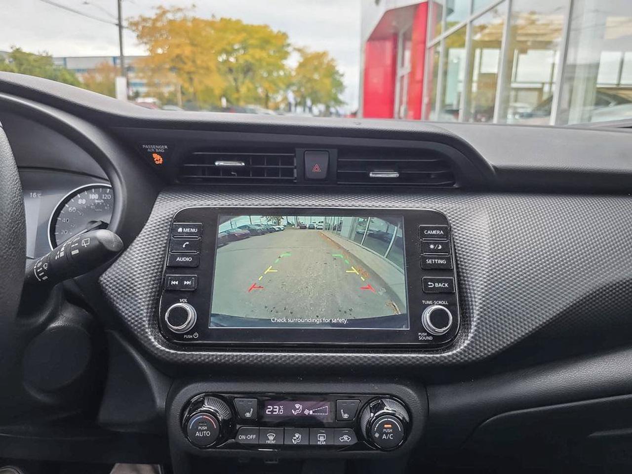 2025 Nissan Kicks Play SV | Apple Car Play | Android Auto | Heated Seats | Photo