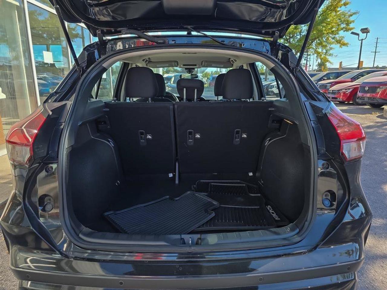 2025 Nissan Kicks Play S | Apple Car Play | Android Auto | Photo