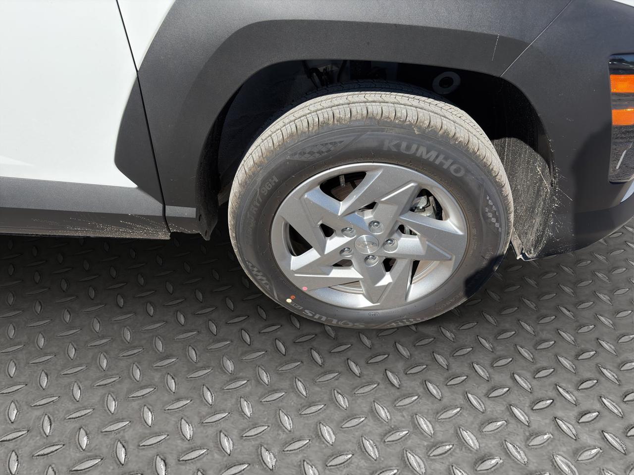 2027 Hyundai KONA Essential Photo