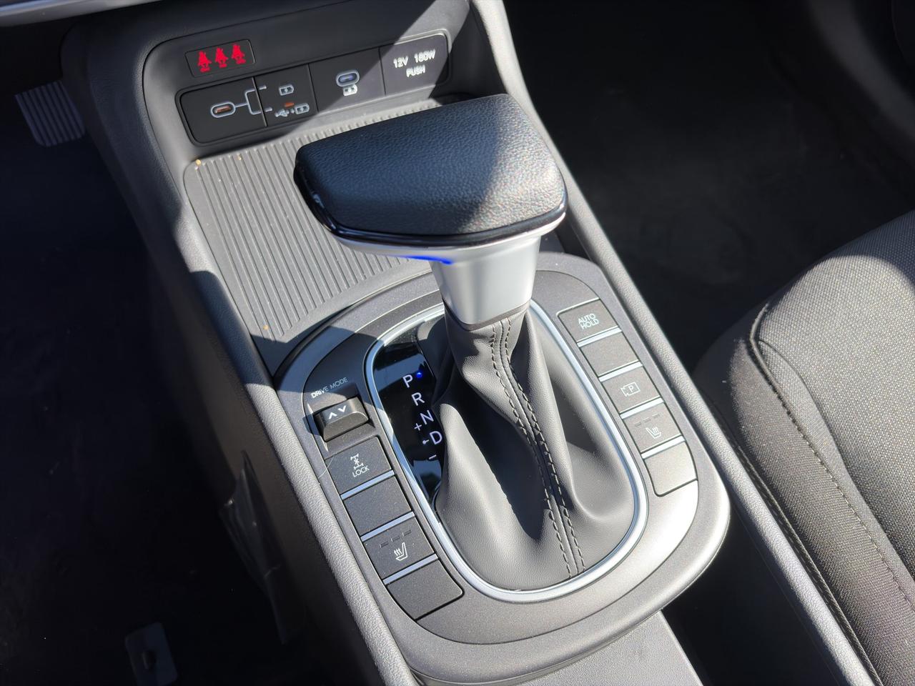 2027 Hyundai KONA Essential Photo