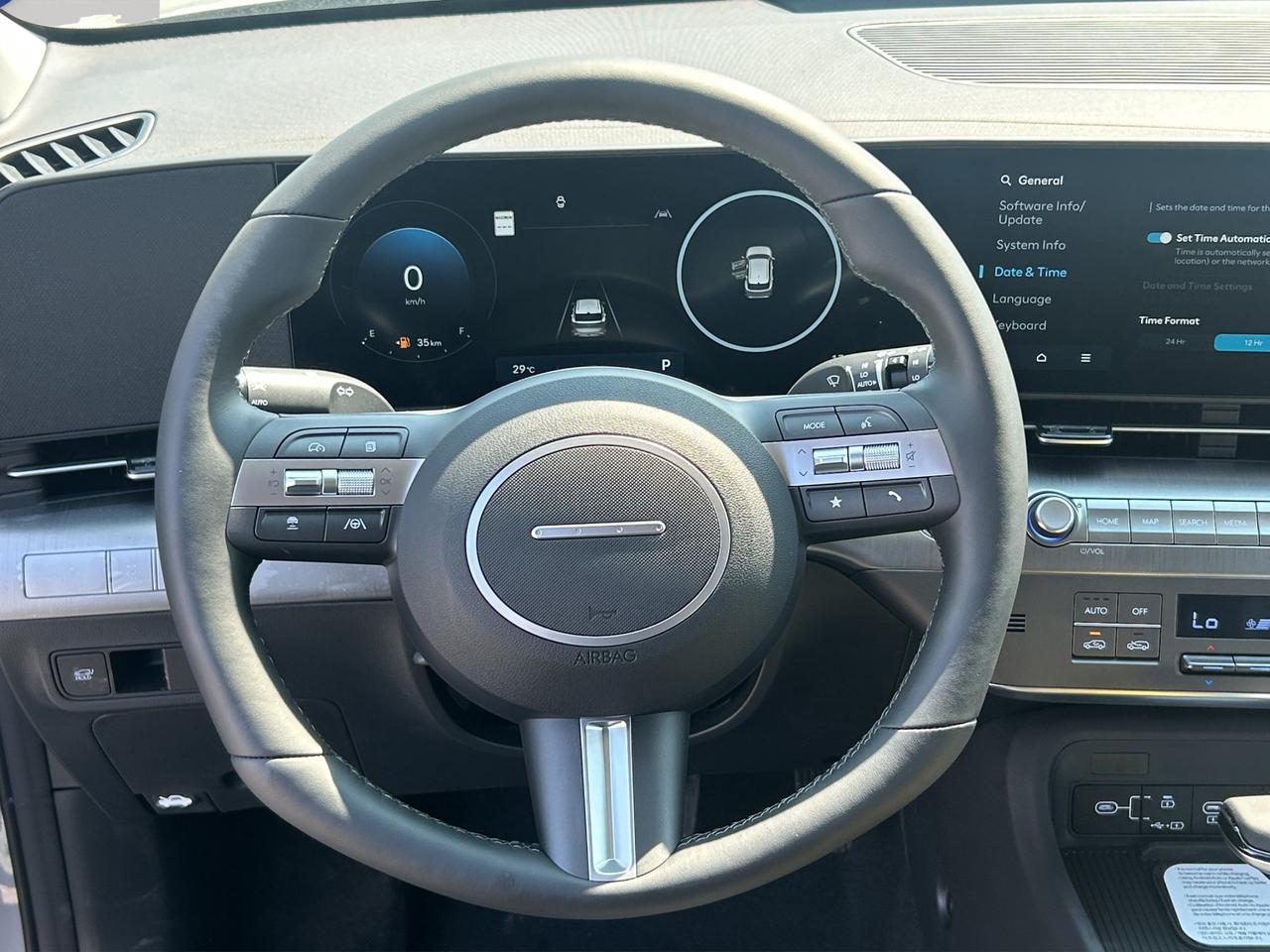 2027 Hyundai KONA LUXURY Photo
