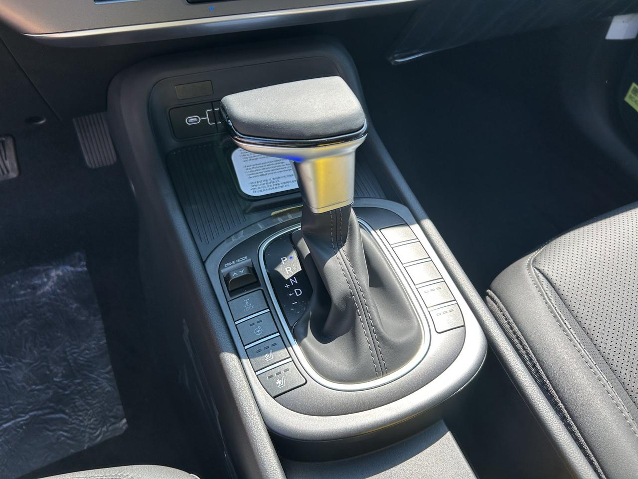 2027 Hyundai KONA LUXURY Photo