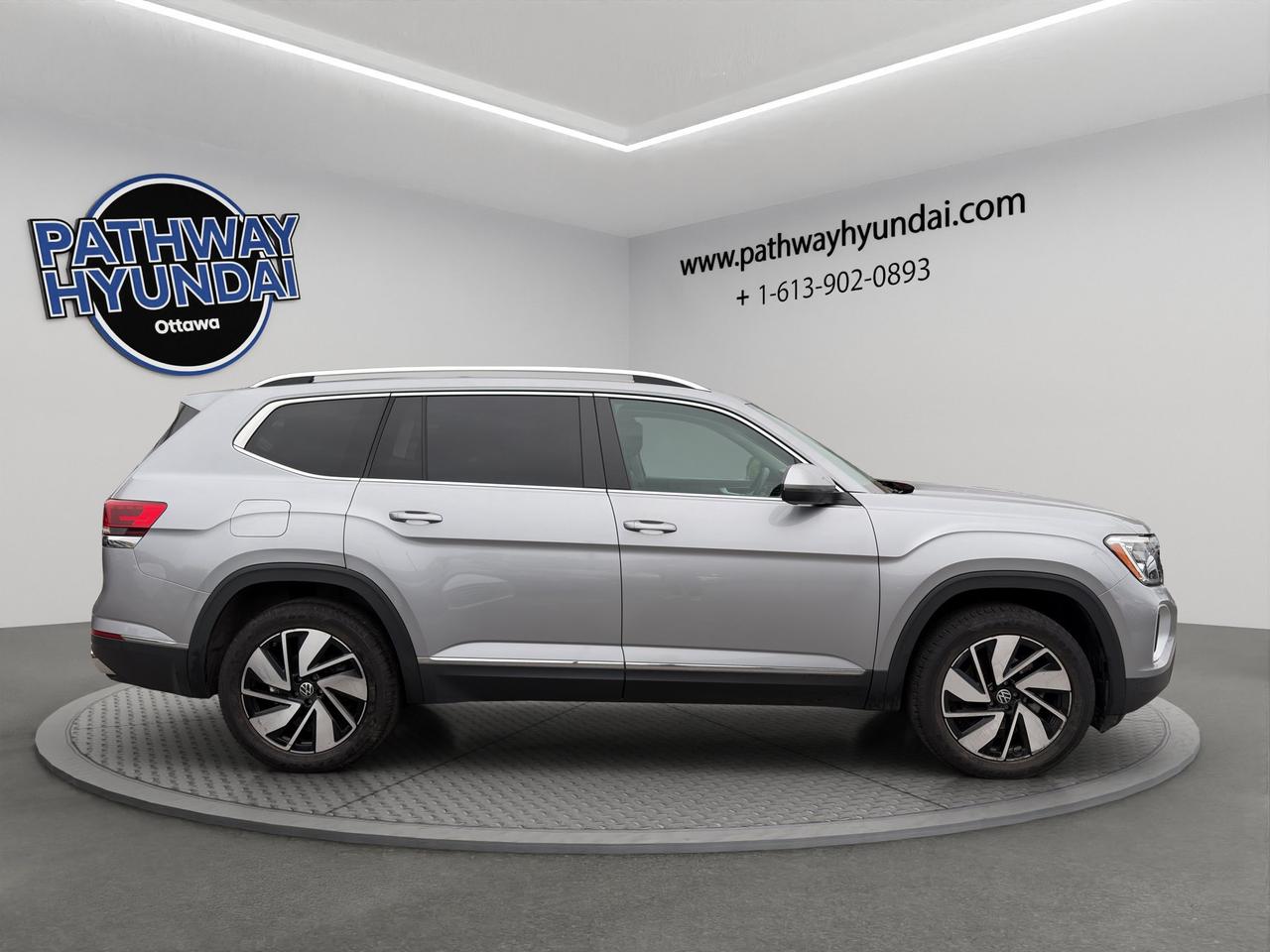 2024 Volkswagen Atlas Highline | Adaptive Cruise Control Lane Assist | Autonomous Emergency Braking | Blind spot monitor Photo