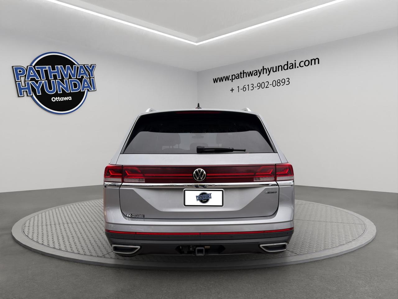 2024 Volkswagen Atlas Highline | Adaptive Cruise Control Lane Assist | Autonomous Emergency Braking | Blind spot monitor Photo