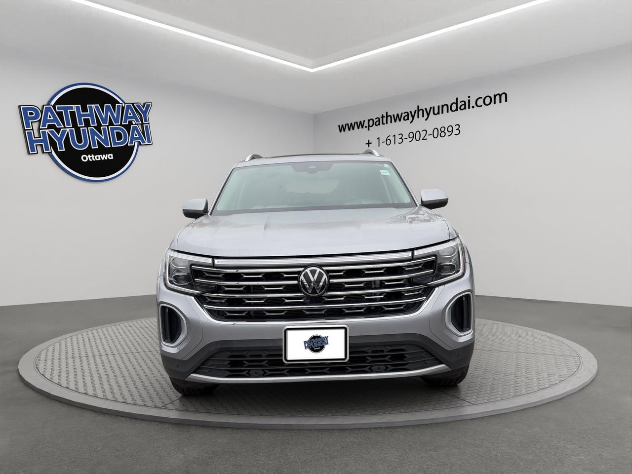 2024 Volkswagen Atlas Highline | Adaptive Cruise Control Lane Assist | Autonomous Emergency Braking | Blind spot monitor Photo