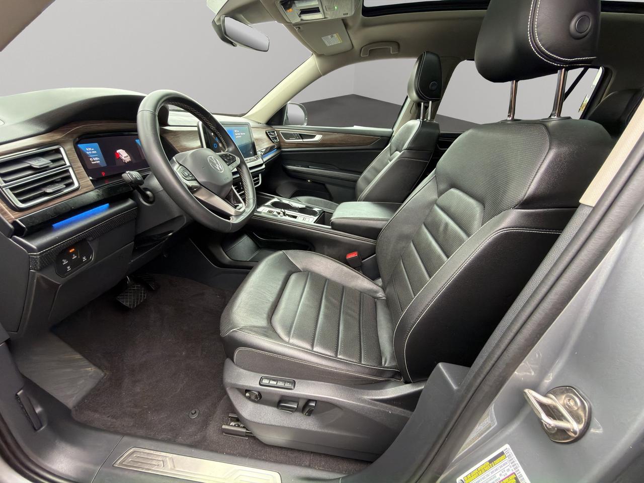 2024 Volkswagen Atlas Highline | Adaptive Cruise Control Lane Assist | Autonomous Emergency Braking | Blind spot monitor Photo