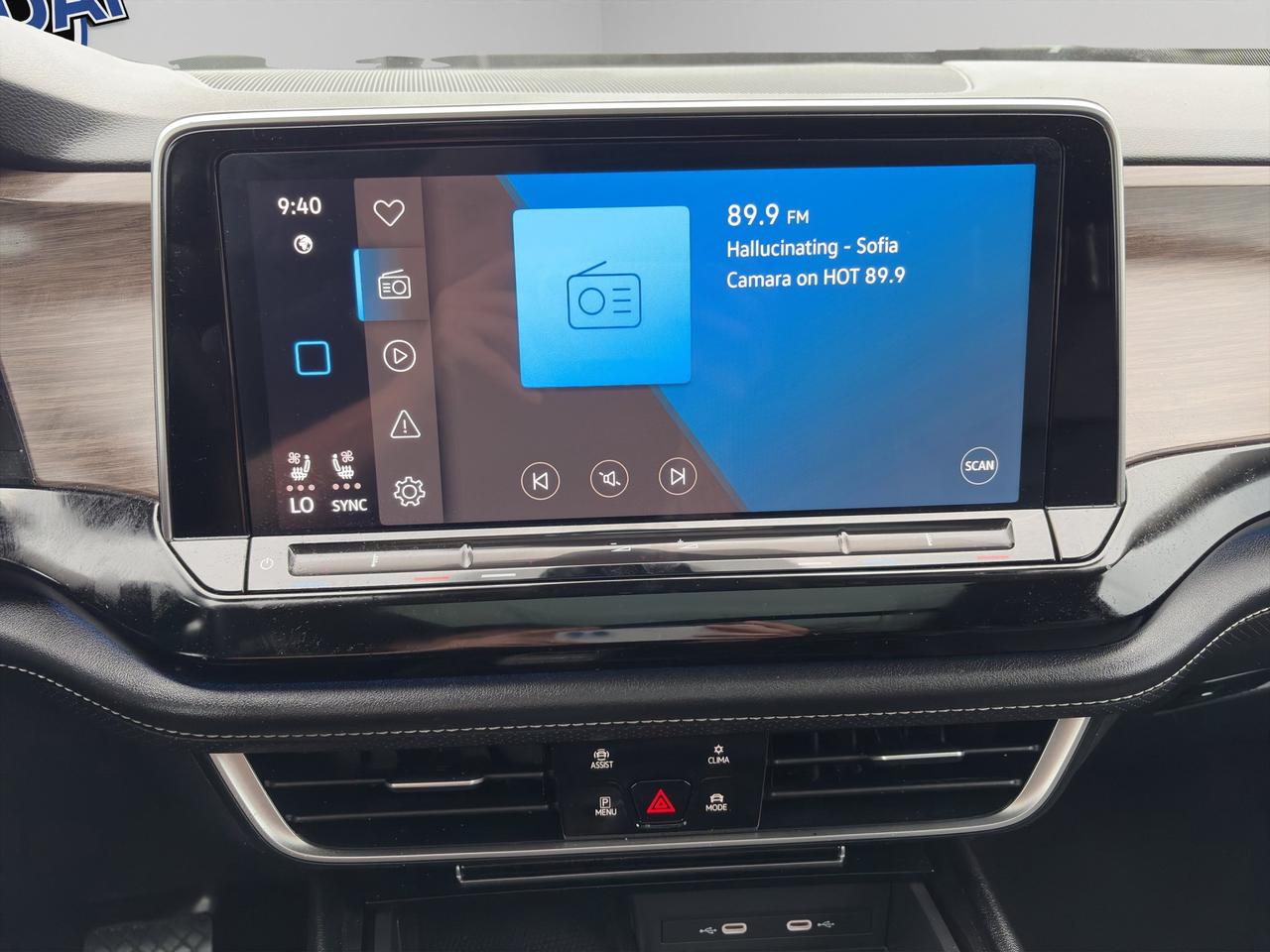 2024 Volkswagen Atlas Highline | Adaptive Cruise Control Lane Assist | Autonomous Emergency Braking | Blind spot monitor Photo