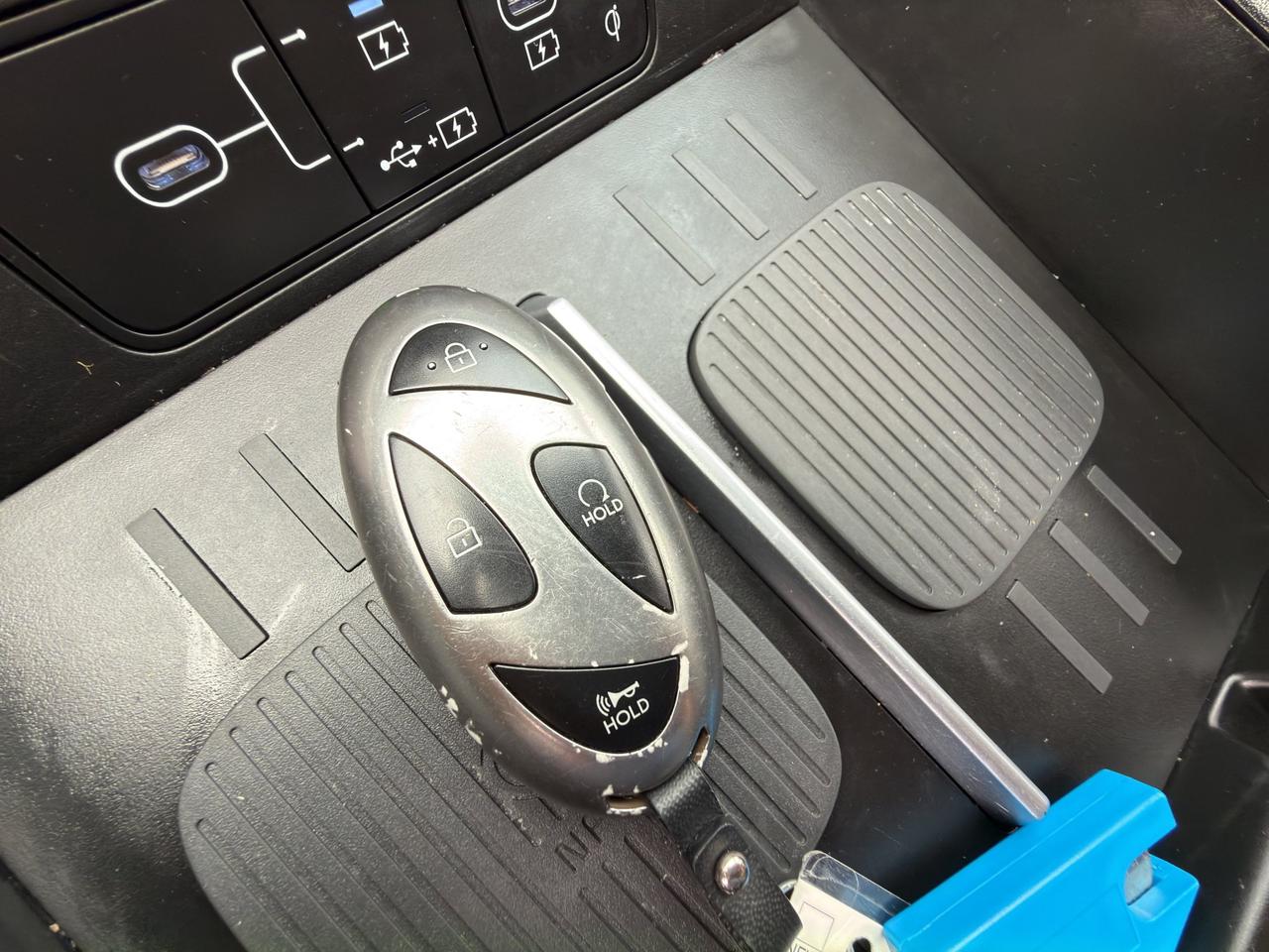 2025 Hyundai Santa Fe Luxury | All-Wheel Drive | Dual Sunroof | Heated Seats and Wheel | Cross-Traffic Alert | Photo