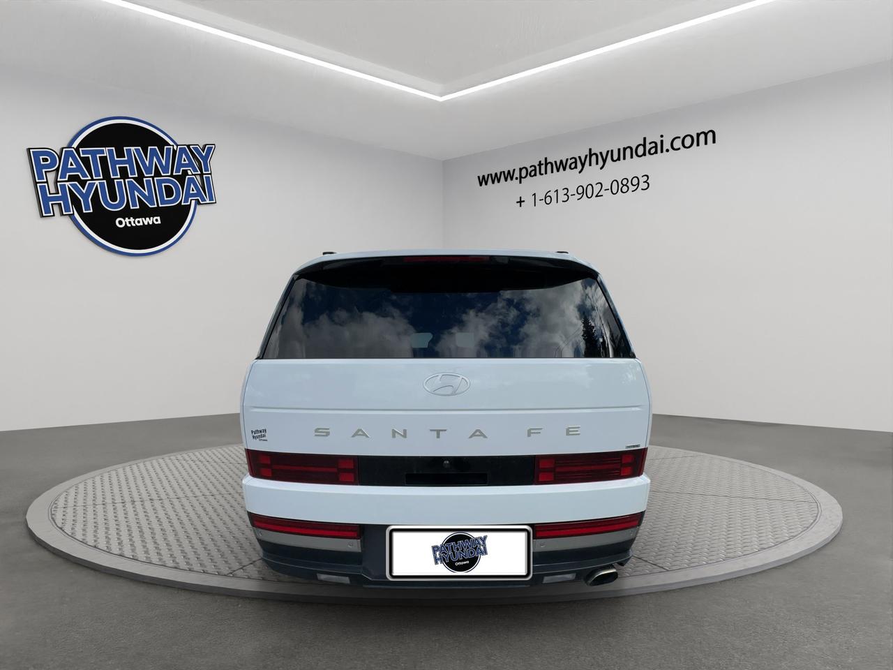 2025 Hyundai Santa Fe Luxury | All-Wheel Drive | Dual Sunroof | Heated Seats and Wheel | Cross-Traffic Alert | Photo4