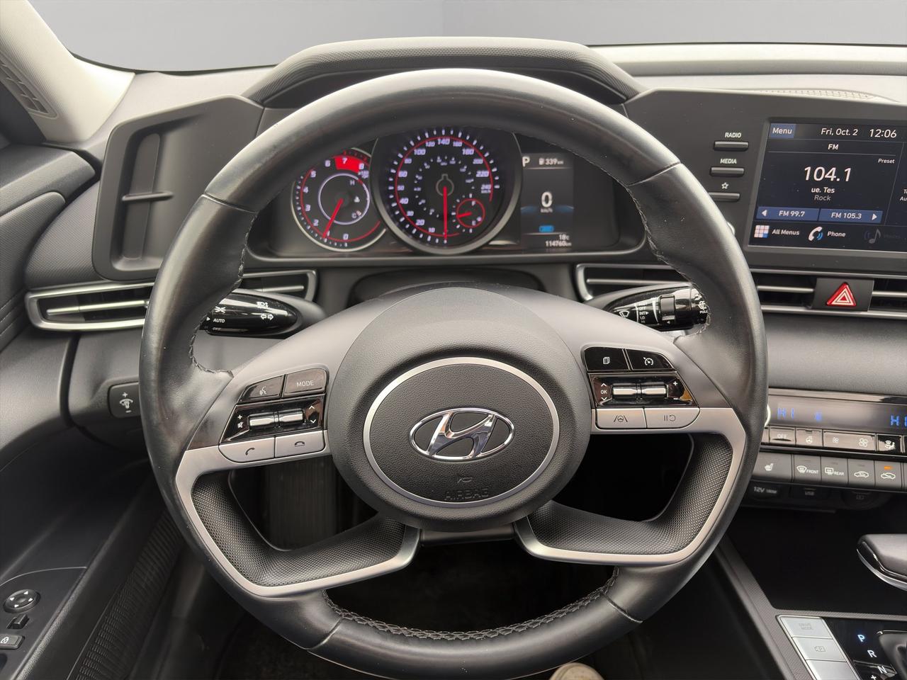 2021 Hyundai Elantra Preferred | Blind-Spot Collision Warning | Forward Collision-Avoidance Assist with pedestrian detect Photo