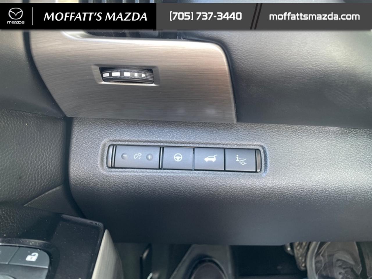 2024 Nissan Pathfinder Platinum Photo