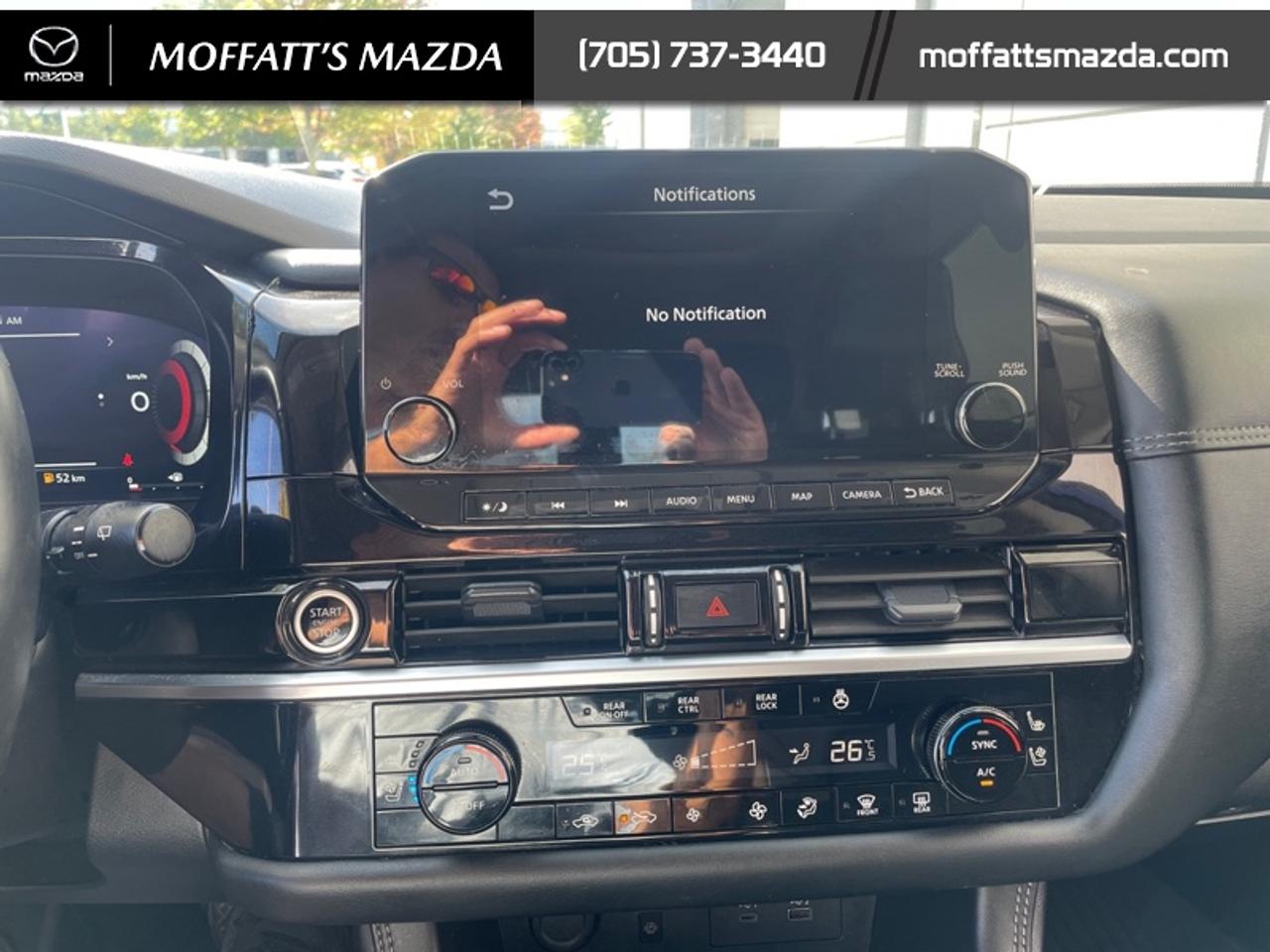 2024 Nissan Pathfinder Platinum Photo